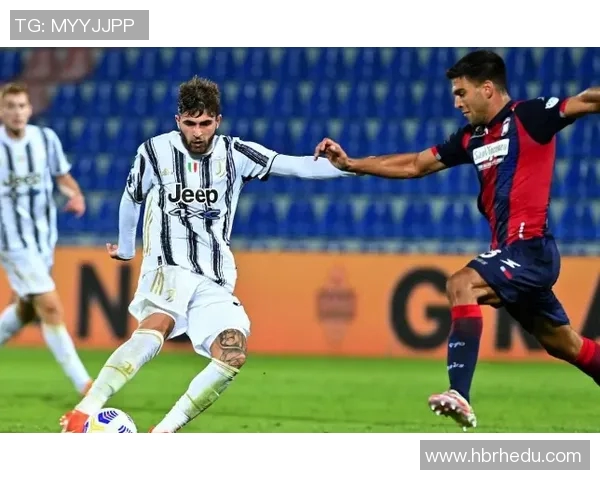 努涅斯在赛场上的崛起与挑战解析：从新星到顶级前锋的成长之路