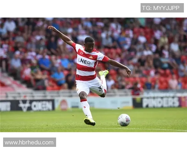 查尔顿与唐卡斯特的激烈对决揭示英甲联赛的竞争魅力与球队实力较量