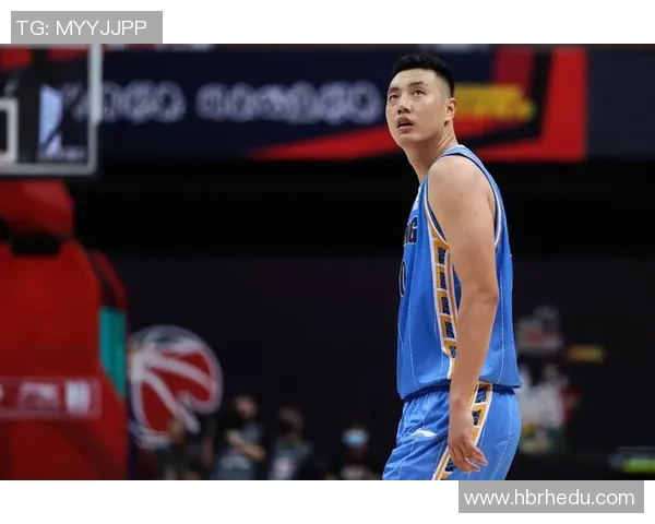 翟晓川的篮球之路：从青涩少年到CBA明星的成长故事与奋斗历程
