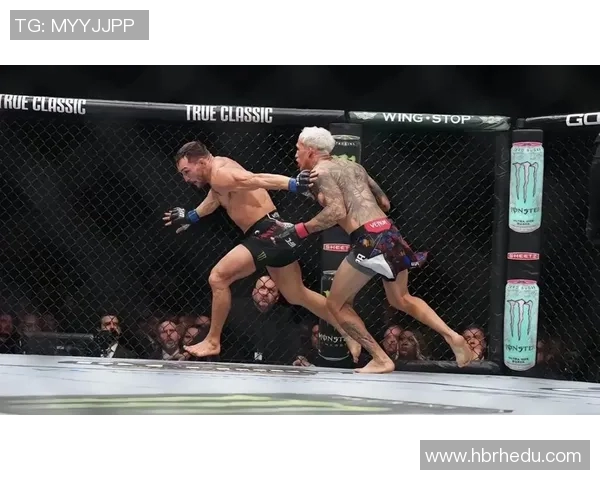 菲尔德与奥利维拉的巅峰对决谁将成为胜利者的传奇英雄