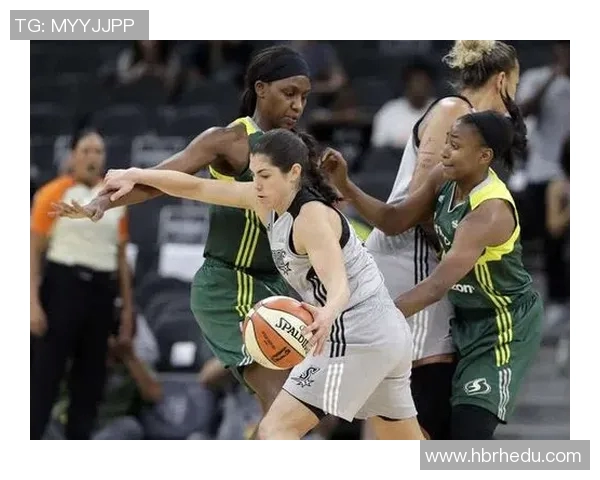 风暴与银星激战正酣比分揭晓精彩瞬间回顾与分析 风暴与银星激战正酣比分揭晓精彩瞬间回顾与分析