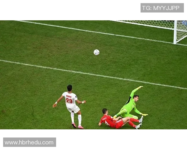 中国与伊朗足球对决宣传海报展现激情与荣耀的碰撞