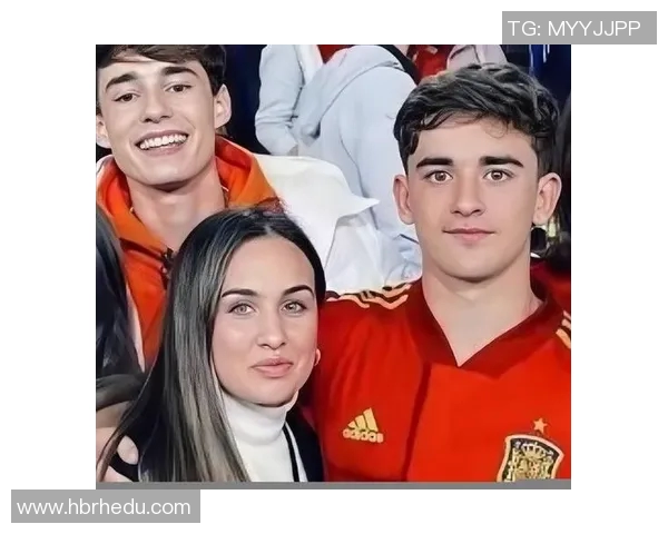 加维：从青涩少年到足球巨星的成长之路与未来展望