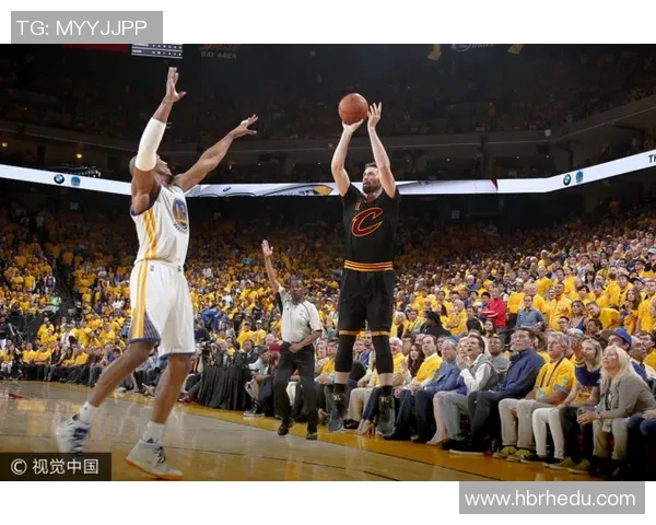 勇士与骑士激战正酣第三节精彩瞬间回顾与分析